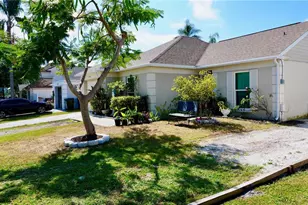 12674 Gorda Cir E, Largo, FL 33773 - Photo 6