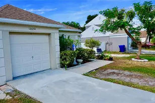 12674 Gorda Cir E, Largo, FL 33773 - Photo 4