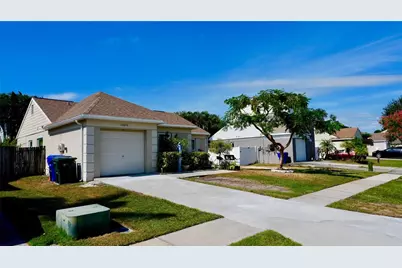 12674 Gorda Circle E, Largo, FL 33773 - Photo 2