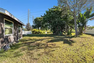 645 Timber Bay Cir E, Oldsmar, FL 34677 - Photo 26