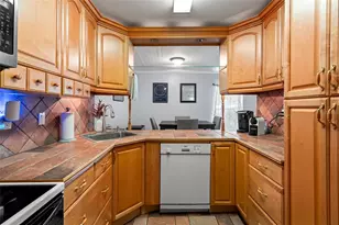 7206 San Luis Ct, Tampa, FL 33634 - Photo 12