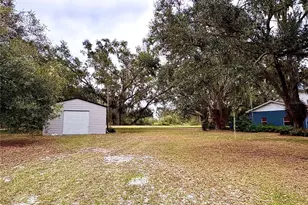 2203 Hidden Pond Rd, Plant City, FL 33565 - Photo 54