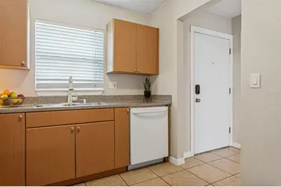 14421 Americana Circle #204, Tampa, FL 33613 - Photo 4