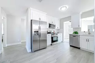6532 30th St N, Saint Petersburg, FL 33702 - Photo 10