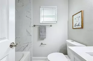 6532 30th St N, Saint Petersburg, FL 33702 - Photo 28
