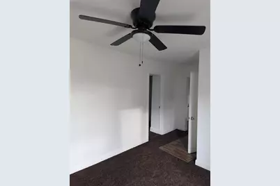 1651 32nd Avenue N, Saint Petersburg, FL 33713 - Photo 2