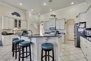 9231 Mississippi Run, Weeki Wachee, FL 34613 - Photo 10