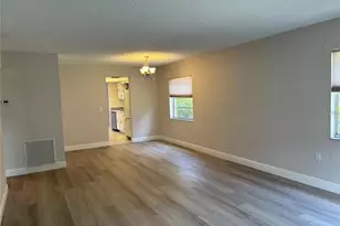 10033 64th Ave N, Saint Petersburg, FL 33708 - Photo 8