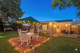 1215 Lazy Lake Rd E, Dunedin, FL 34698 - Photo 4