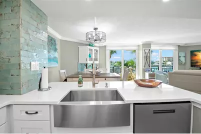 690 Island Way #203, Clearwater Beach, FL 33767 - Photo 4