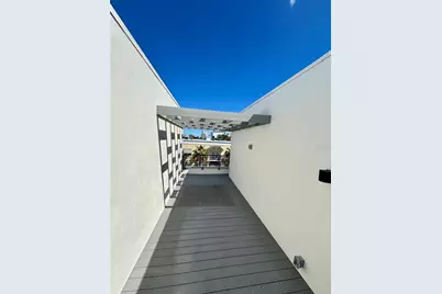 176 8th Street N, Saint Petersburg, FL 33701 - Photo 12