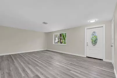 5630 Denver Street NE, Saint Petersburg, FL 33703 - Photo 6