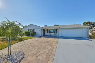 1818 Danbury Dr, Sun City Center, FL 33573 - Photo 8