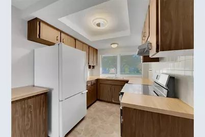 9240 Glen Moor Lane, Port Richey, FL 34668 - Photo 6