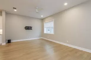 833 Oak Bend Ln, Dunedin, FL 34698 - Photo 10