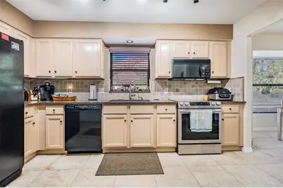 17569 Fairmeadow Drive, Tampa, FL 33647 - Photo 4