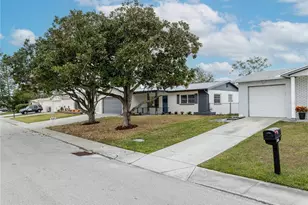 9823 Crofton Ln, Port Richey, FL 34668 - Photo 34