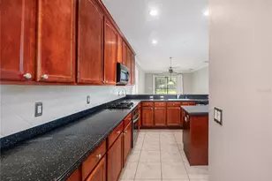 8249 Dunham Station Dr, Tampa, FL 33647 - Photo 6