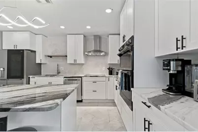 760 Bohenia Circle S, Clearwater Beach, FL 33767 - Photo 20