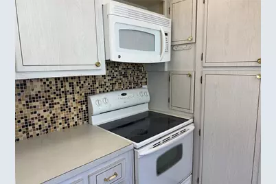 8454 111th Street #205, Seminole, FL 33772 - Photo 8