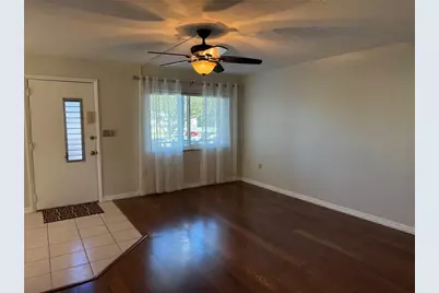8454 111th Street #205, Seminole, FL 33772 - Photo 2