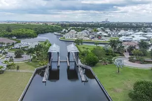 717 Manns Harbor Dr, Apollo Beach, FL 33572 - Photo 46