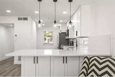 2101 Cordova Green, Seminole, FL 33777 - Photo 4