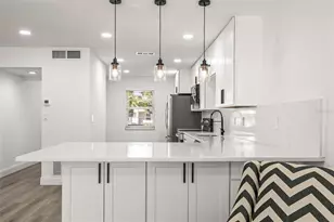 2101 Cordova Green, Seminole, FL 33777 - Photo 4