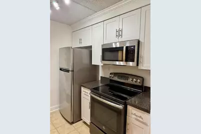 106 Alameda Court #139, Tampa, FL 33609 - Photo 12