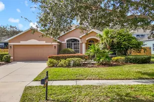 416 Golden Elm Dr, Seffner, FL 33584 - Photo 2