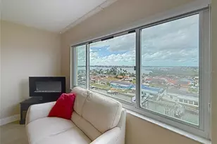 4725 Cove Cir, Saint Petersburg, FL 33708 - Photo 28