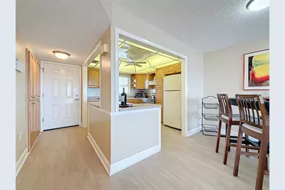 4725 Cove Circle #810, Saint Petersburg, FL 33708 - Photo 18