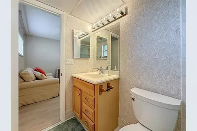 4725 Cove Circle #810, Saint Petersburg, FL 33708 - Photo 36