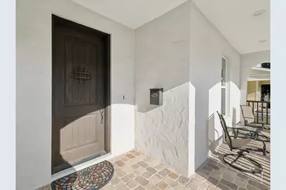 4916 3rd Street N, Saint Petersburg, FL 33703 - Photo 4