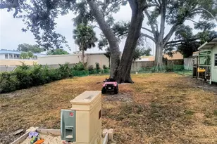 5457 59th St N, Saint Petersburg, FL 33701 - Photo 18