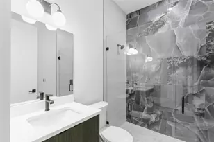 1810 4th St E, Palmetto, FL 34221 - Photo 32