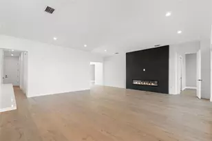 1810 4th St E, Palmetto, FL 34221 - Photo 14