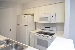 8641 Fancy Finch Dr, Tampa, FL 33614 - Photo 6