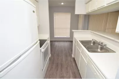 8641 Fancy Finch Drive #103, Tampa, FL 33614 - Photo 10