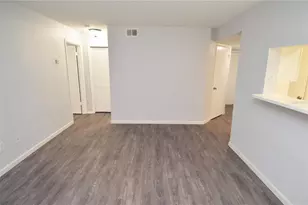 8641 Fancy Finch Dr, Tampa, FL 33614 - Photo 20