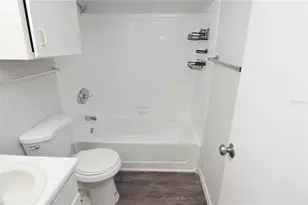 8641 Fancy Finch Dr, Tampa, FL 33614 - Photo 24