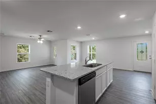 587 Bay Leaf Dr, Poinciana, FL 34759 - Photo 6