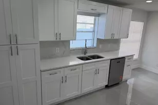 10912 Brightside Dr, Tampa, FL 33624 - Photo 6