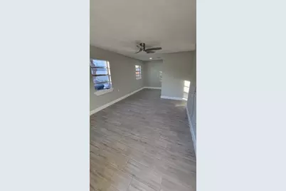 4715 W Wallcraft Avenue, Tampa, FL 33611 - Photo 2