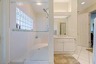 2000 Bayview Dr, Tierra Verde, FL 33715 - Photo 50