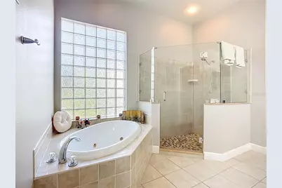 16158 Bridgepark Drive, Lithia, FL 33547 - Photo 26