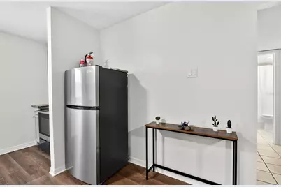 [Address not provided], Tampa, FL 33609 - Photo 12