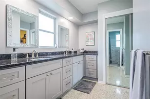152 58th Ave S, Saint Petersburg, FL 33705 - Photo 8