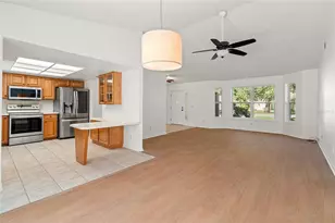 6618 Foxmoor Dr, Zephyrhills, FL 33542 - Photo 10