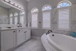 10537 Martinique Isle Dr, Tampa, FL 33647 - Photo 32